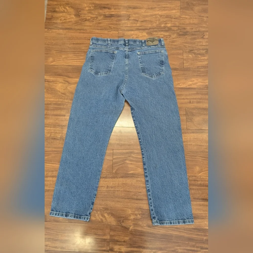 Men's Wrangler Blue Jeans - Picture 2 of 12